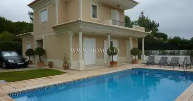 Villa 4 bedrooms with Furnitured, with Alarm system, with private pool in Portugal