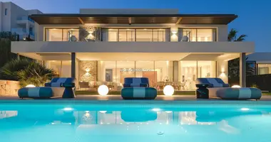 Villa 5 bedrooms in Benahavis, Spain