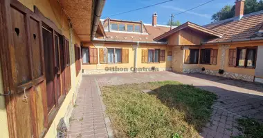 4 room house in Budapest, Hungary