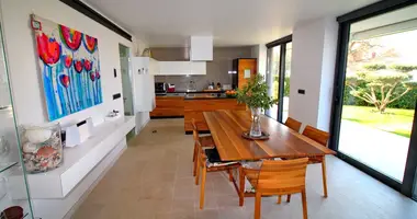 4 bedroom apartment in Radici, Croatia