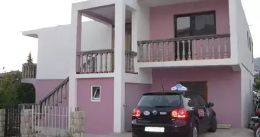 5 bedroom house in Susanj, Montenegro