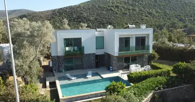 Villa Villa de 4 habitaciones con balcón, con airea acondicionado, con vista al mar en Bodrum, Turquía