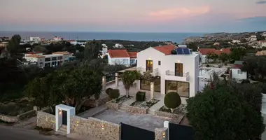3 bedroom house in Plaka, Greece