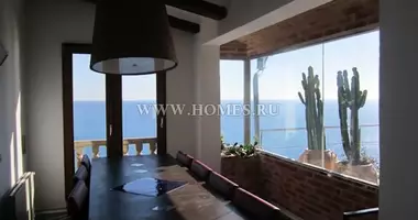 4 bedroom house in Spain