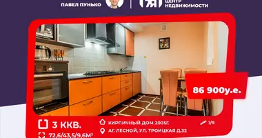 Apartamento 3 habitaciones en Lyasny, Bielorrusia