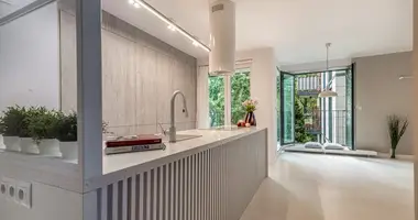 Wohnung 3 zimmer in Warschau, Polen