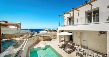 Villa 2 chambres avec Vue sur la mer, avec Piscine, avec Première côte dans Skepasti, Grèce