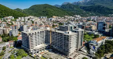 Penthouse 3 bedrooms with Double-glazed windows, with Balcony, with Elevator in Budva, Montenegro