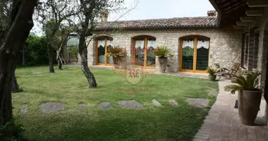 Villa 5 bedrooms in Arqua Petrarca, Italy