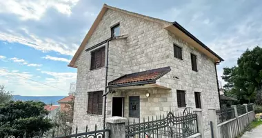 Casa 5 habitaciones en Tivat, Montenegro