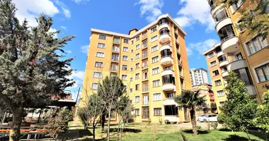 Wohnung 4 Zimmer in Kartal, Türkei