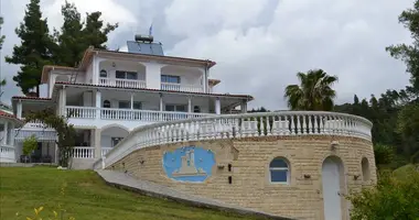 Villa 8 Zimmer mit Meerblick, mit Schwimmbad, mit Bergblick in Nea Skioni, Griechenland