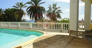 2 bedroom apartment in Bordighera, Italy