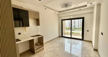 Wohnung 2 zimmer in Mezitli, Türkei