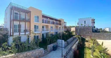 Penthouse 2 zimmer mit Balkon, mit Klimaanlage, mit Meerblick in Milas, Türkei