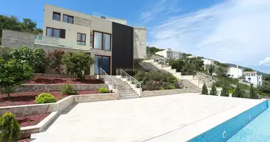 Villa 5 bedrooms with parking, with Yard in Krasici, Montenegro