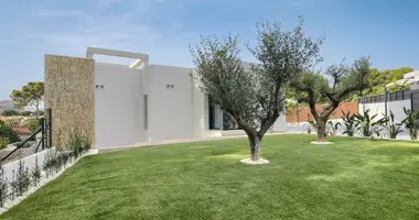 Villa  mit Garage, mit Badezimmer, mit Privatpool in Benissa, Spanien