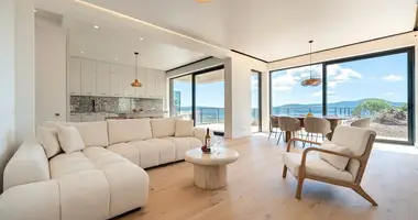 Villa de 4 dormitorios en Kavac, Montenegro
