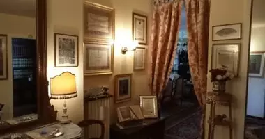 Квартира 9 комнат в Мачерата, Италия