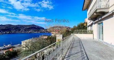 4 bedroom apartment in Como, Italy