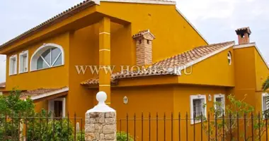 Villa 6 bedrooms with Furnitured, with Garage, with Garden in Spain