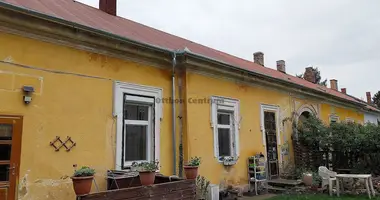 3 room house in Kisber, Hungary