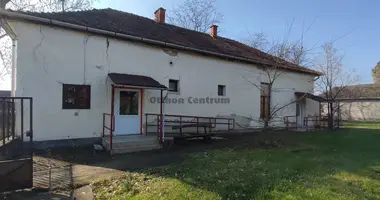5 room house in Ujlorincfalva, Hungary