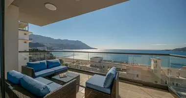 Penthouse 3 Schlafzimmer mit Parkplatz, mit Meerblick in Becici, Montenegro