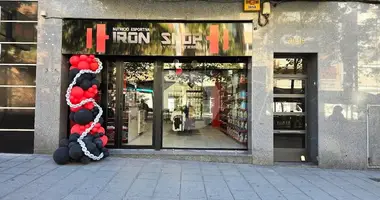 Tienda 77 m² en Barcelona, España