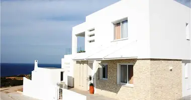 Вилла 1 комната  с видом на море, с бассейном, с видом на горы в Пафос, Кипр