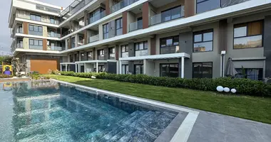Квартира 3 комнаты в Борнова, Турция
