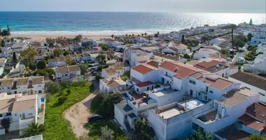 2 bedroom apartment in Luz, Portugal