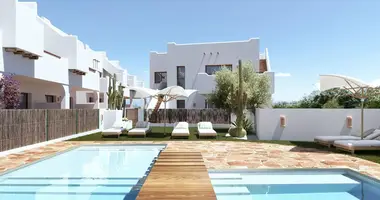 Bungalow  mit öffentliches Badöffentliches Bad, in der Nähe von Schulen in Pilar de la Horadada, Spanien