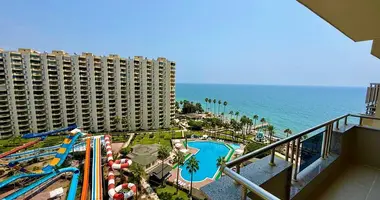 3 bedroom apartment in Mezitli, Turkey