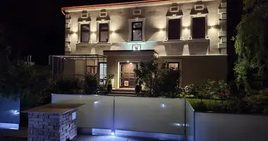 Villa 6 rooms in Krakow, Poland