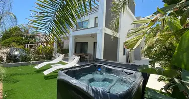 Villa 3 Zimmer mit Meerblick, mit Schwimmbad, mit Erste Küstenlinie in Protaras, Cyprus