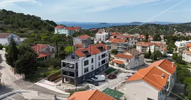 Mieszkanie 3 pokoi w Murter, Chorwacja