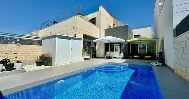 Villa 2 chambres avec Climatiseur, avec Salle de stockage, avec Proche des transports publics dans Rojales, Espagne