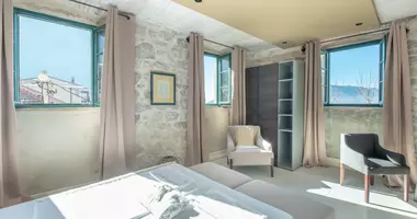 Hotel 300 m² in Risan, Montenegro