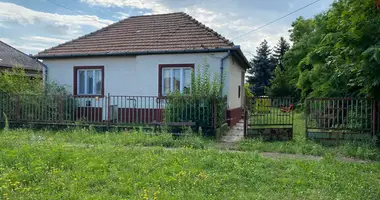 2 room house in Kal, Hungary
