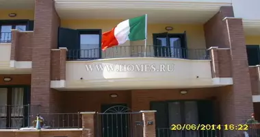 Dom 3 pokoi w Pescara, Włochy