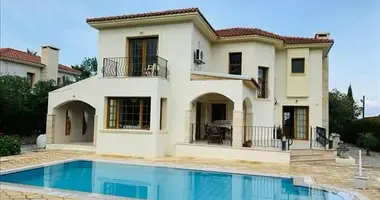 Villa 3 chambres avec Fenêtres double vitrage, avec Balcon, avec Meublesd dans Bellapais, Chypre du Nord