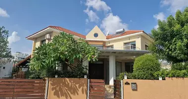 Haus 6 Schlafzimmer in Gemeinde bedeutet Nachbarschaft, Cyprus
