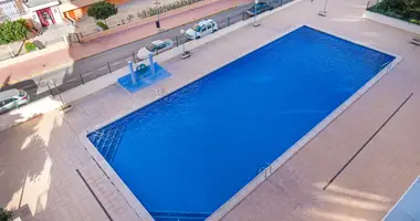 Apartamento 3 habitaciones en Torrevieja, Španjolska