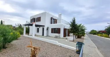 Villa 4 bedrooms with Balcony, with Air conditioner, with parking in Famagusta, Northern Cyprus