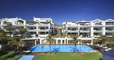 3 bedroom apartment in Estepona, Spain