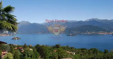 2 bedroom apartment in Verbania, Italy