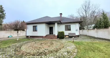Casa de campo 3 habitaciones en Kadzinski sielski Saviet, Bielorrusia