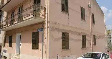 Wohnung 4 Schlafzimmer in Alessandria della Rocca, Italien