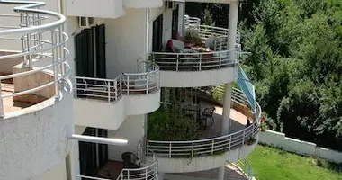 Квартира в Биела, Черногория